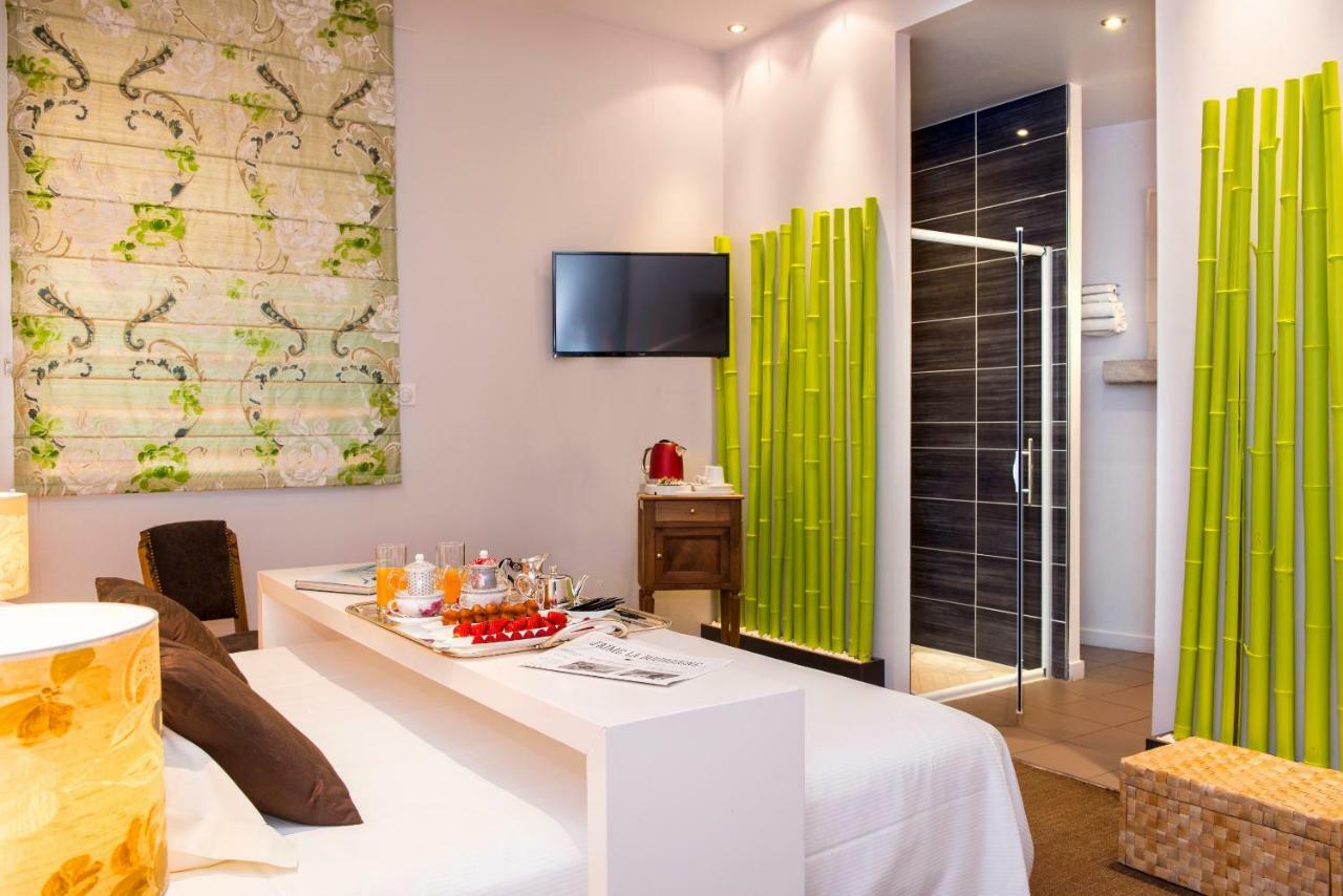 Hotel Spa Frederic Carrion Et Sa Table Gastronomique Vire  Room photo