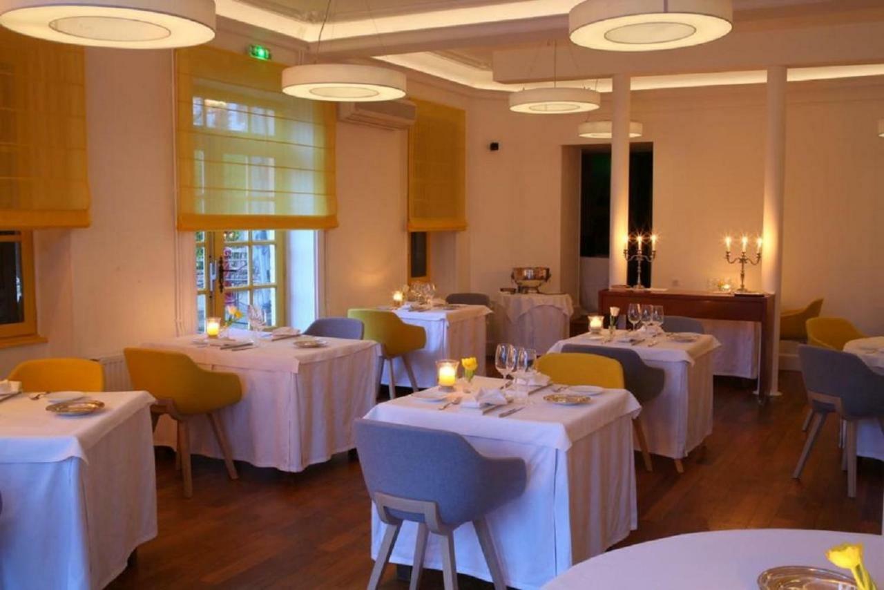 Hotel Spa Frederic Carrion Et Sa Table Gastronomique Vire  Exterior photo